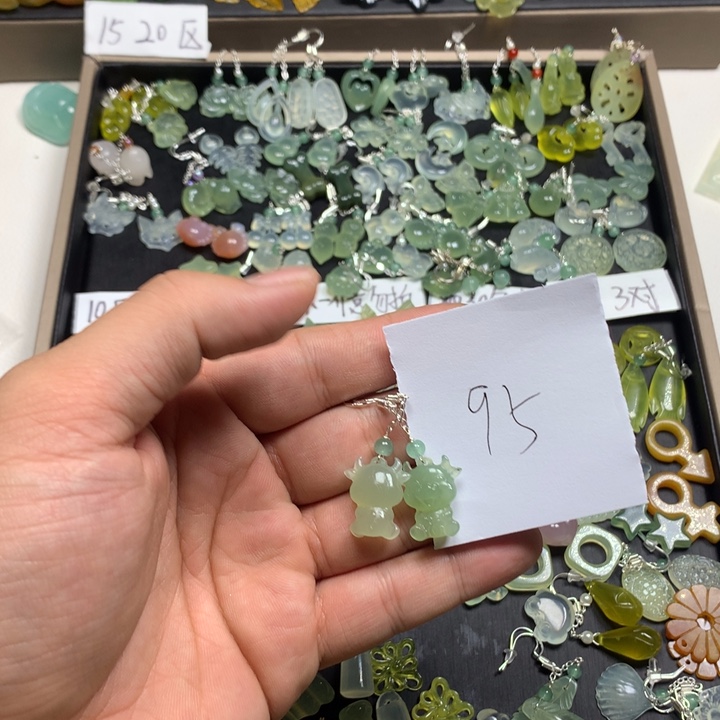 梦***迹蛇纹石玉合金耳钉