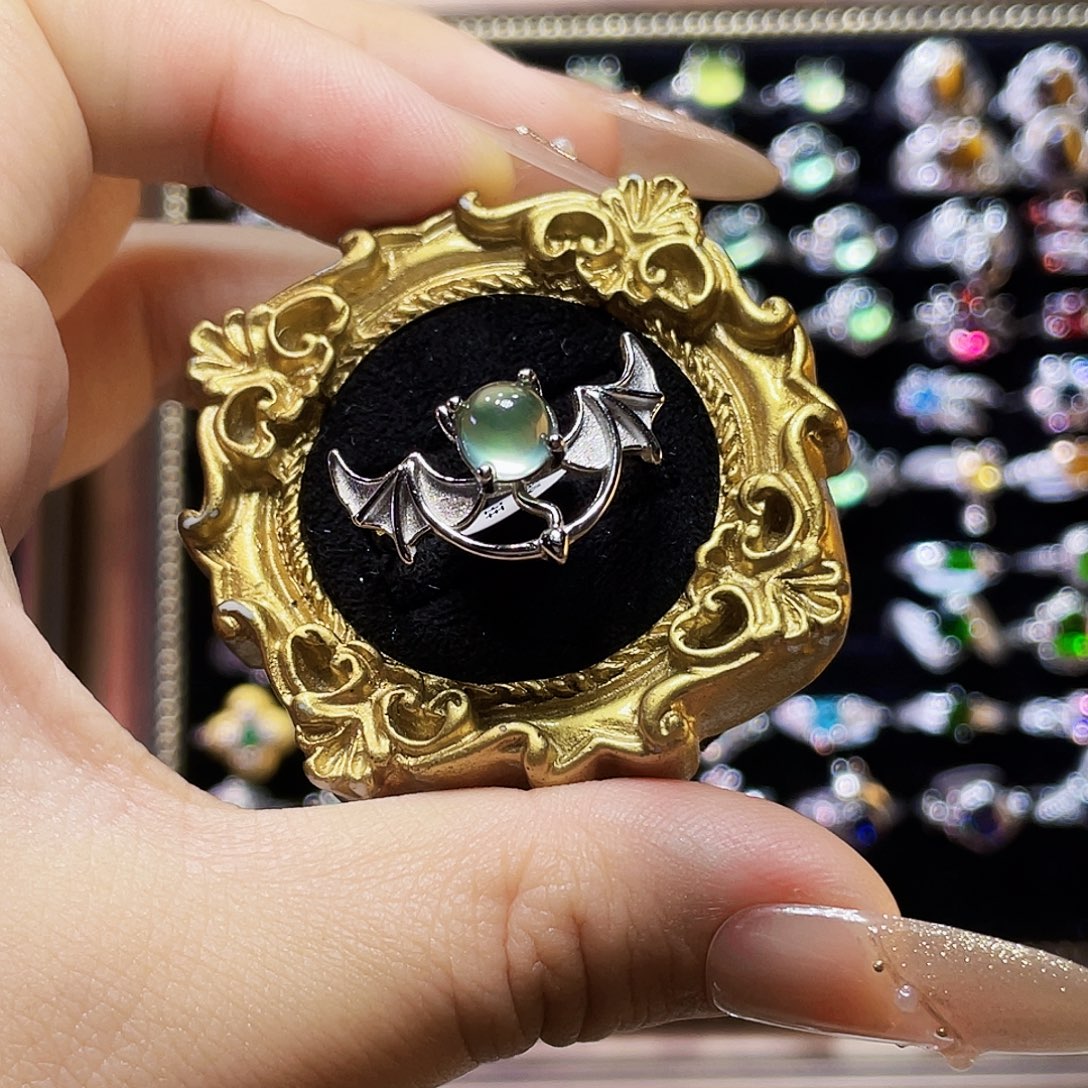 925银葡萄小恶魔银戒指