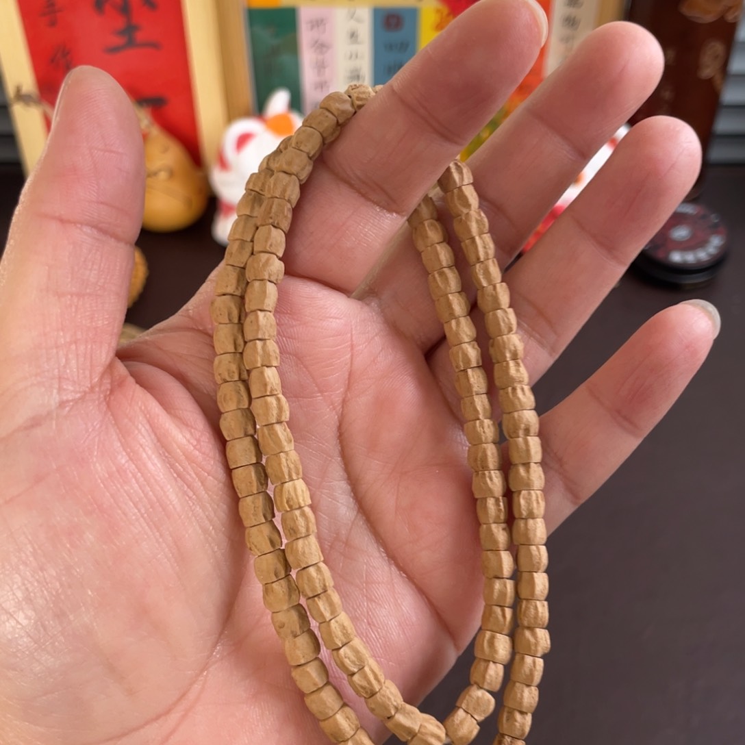 柏香籽/百香籽吊坠直切方块龙脊顺 长手持