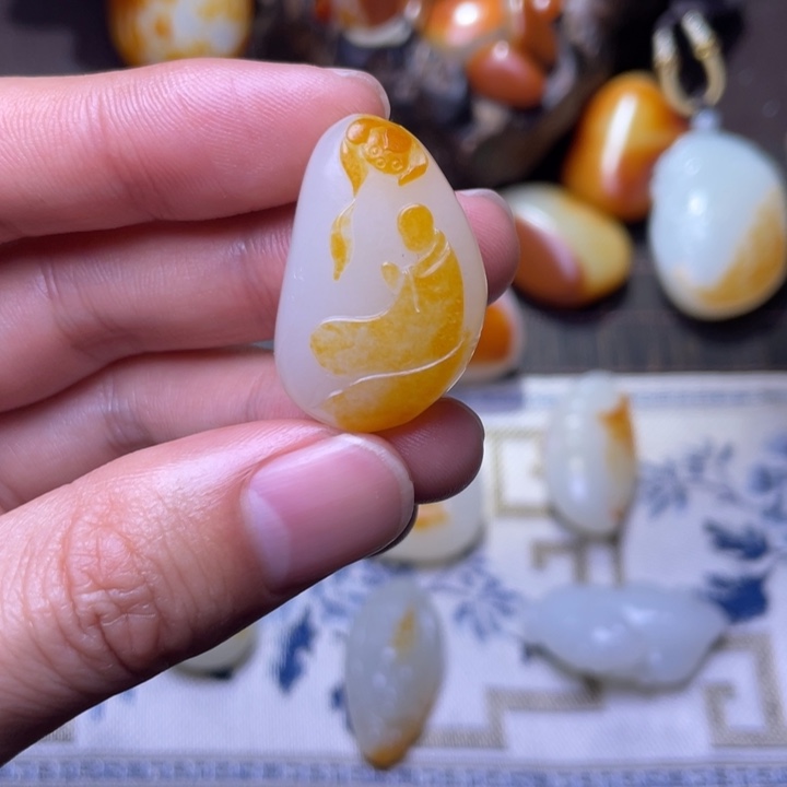 和田玉未镶嵌挂件