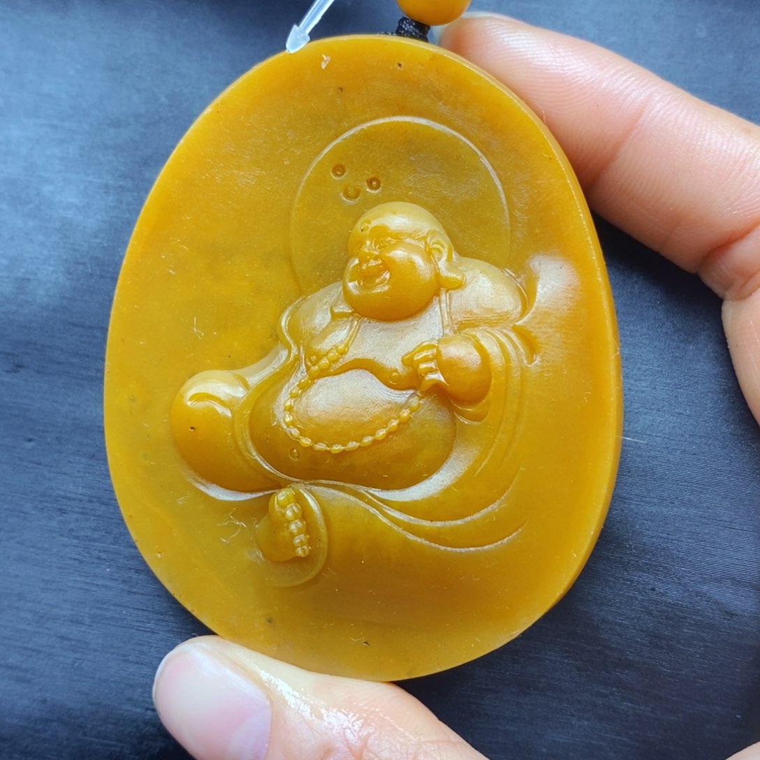 石英质玉（黄龙玉）颈饰未镶嵌