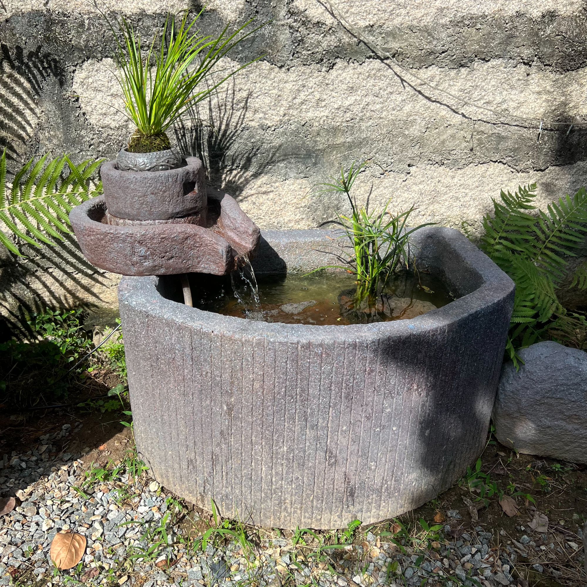 复古石磨循环水石缸养鱼生态微景观造景庭院流水摆件别墅摆件鱼池