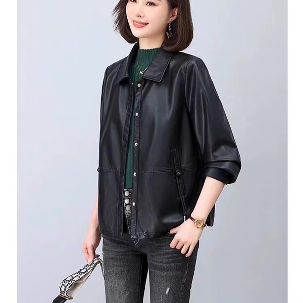 【品牌订单】春秋季薄款洋气时尚短款翻领皮衣女外套夹克纽扣