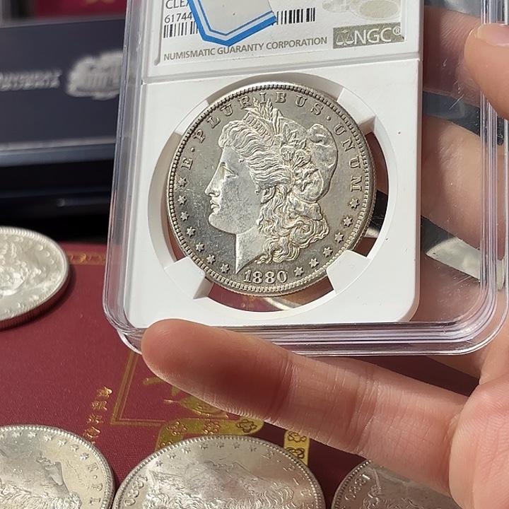 用***8银Ag900美国一美元银币