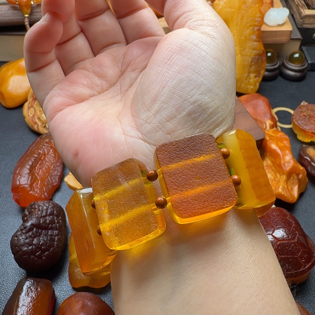 裸石琥珀未镶嵌俄料原石手牌