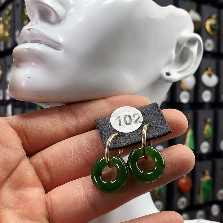 和田玉耳饰18K金镶嵌