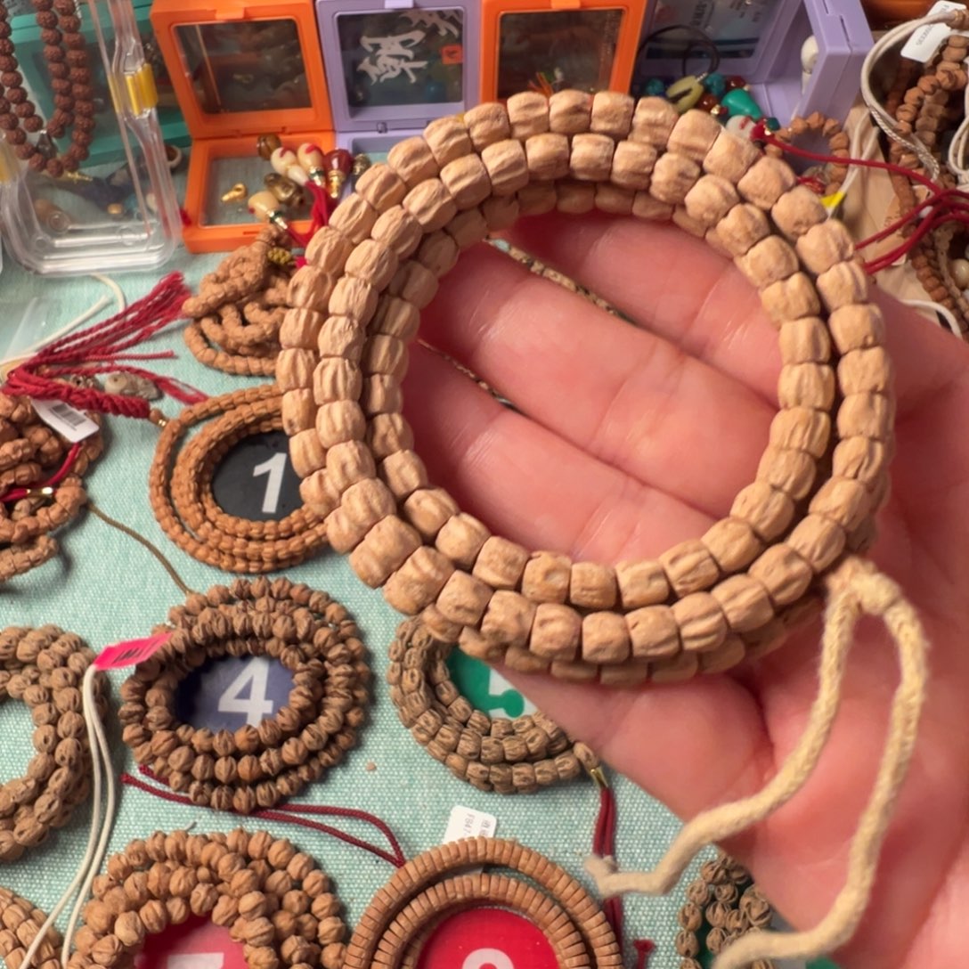 d***o柏香籽/百香籽吊坠方顺