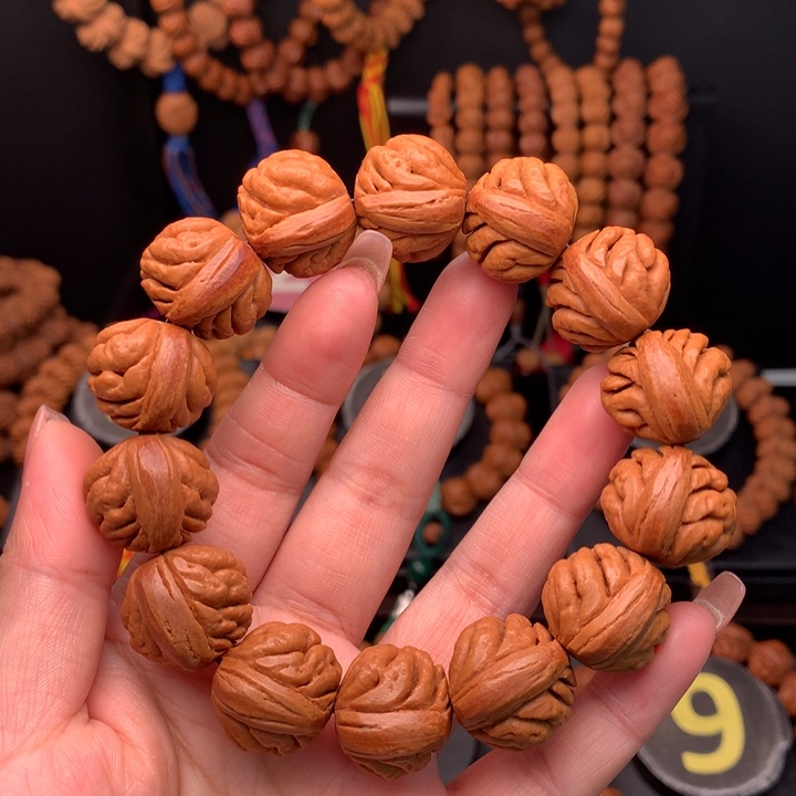 桃核吊坠2.0野生豹子头手串