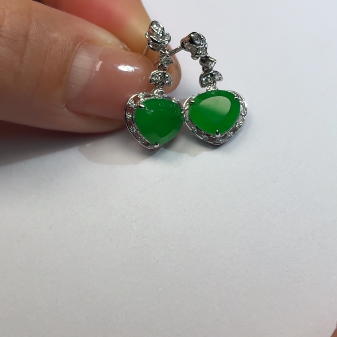 翡翠18K金镶嵌耳饰