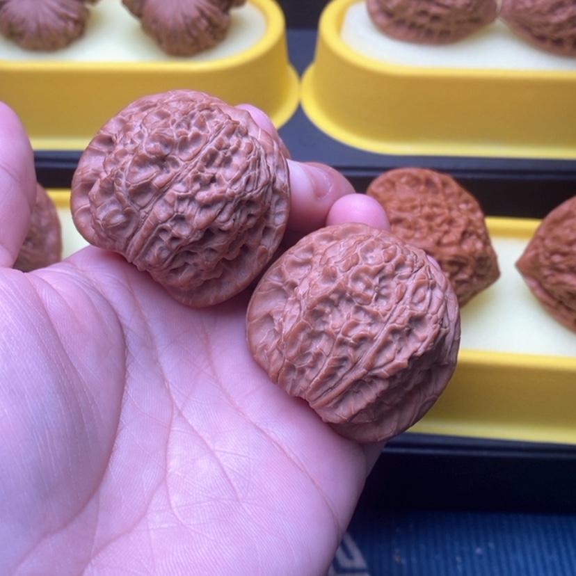 【闪购商品】文玩核桃吊坠快***人41尺血麒麟