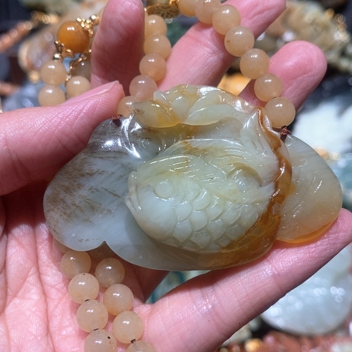岫玉未镶嵌毛衣链