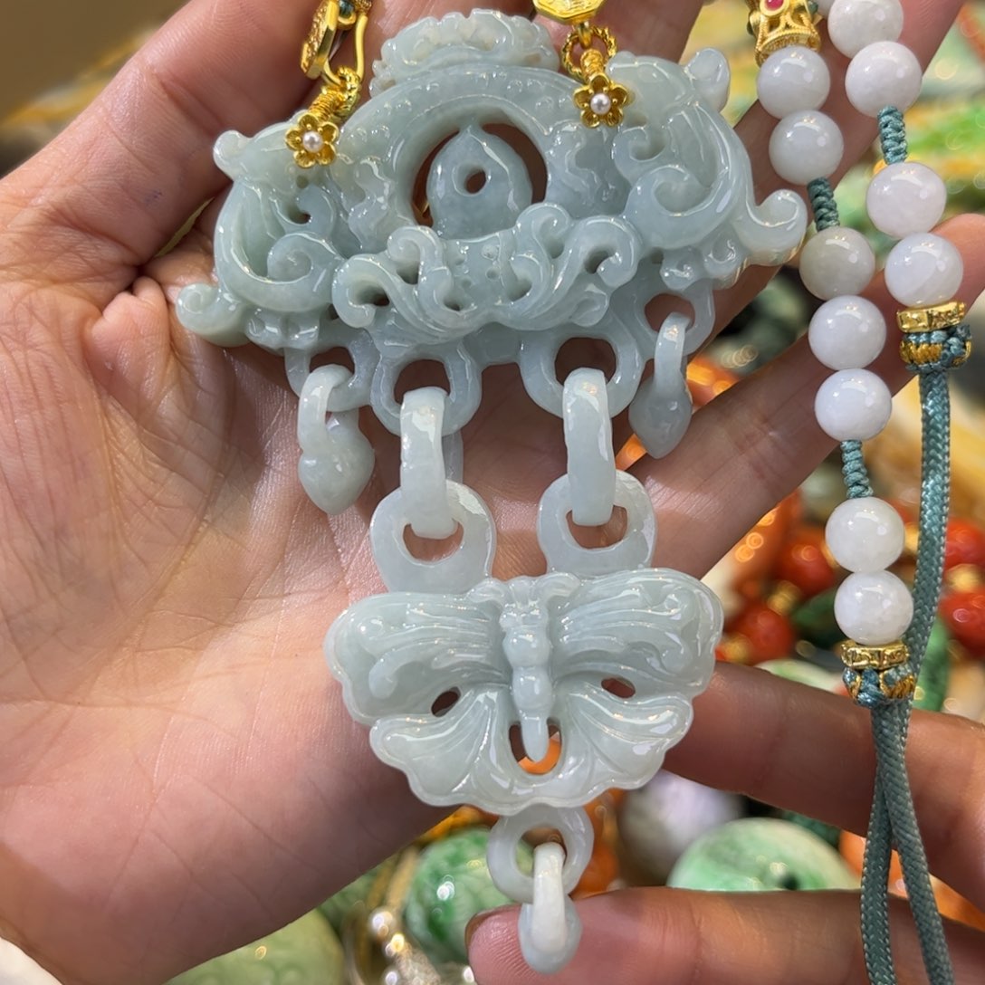 翡翠颈饰未镶嵌待编款