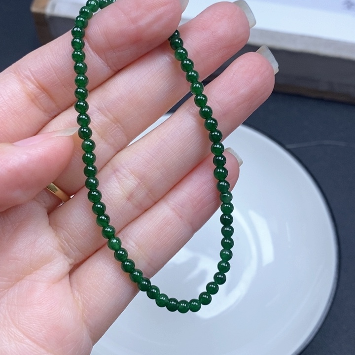 w***j翡翠未镶嵌颈饰翡翠