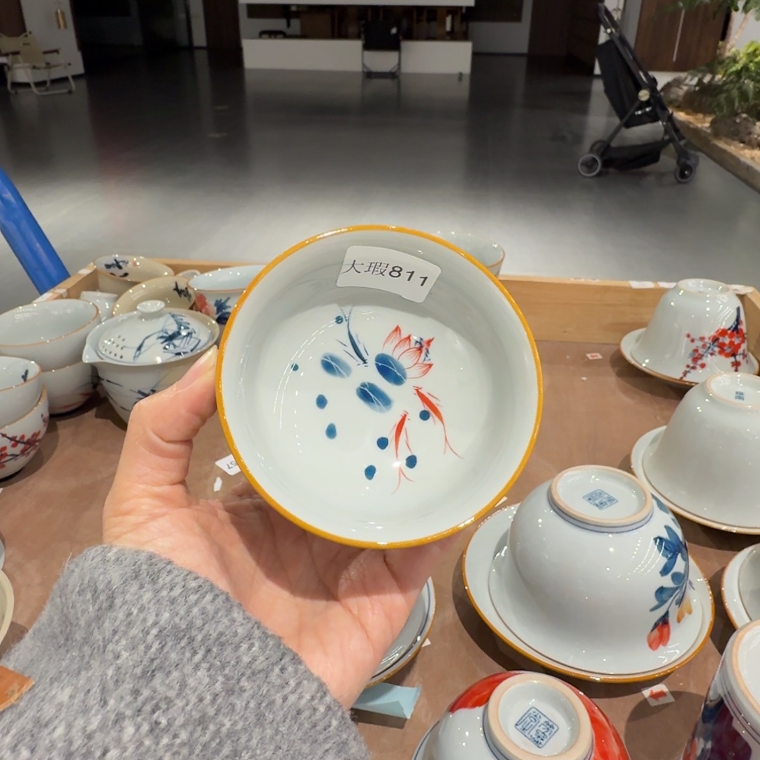 釉下手绘茶具微瑕