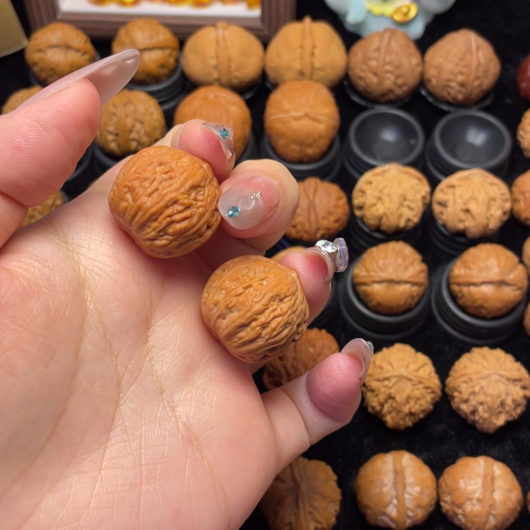 文玩核桃吊坠13号水龙纹