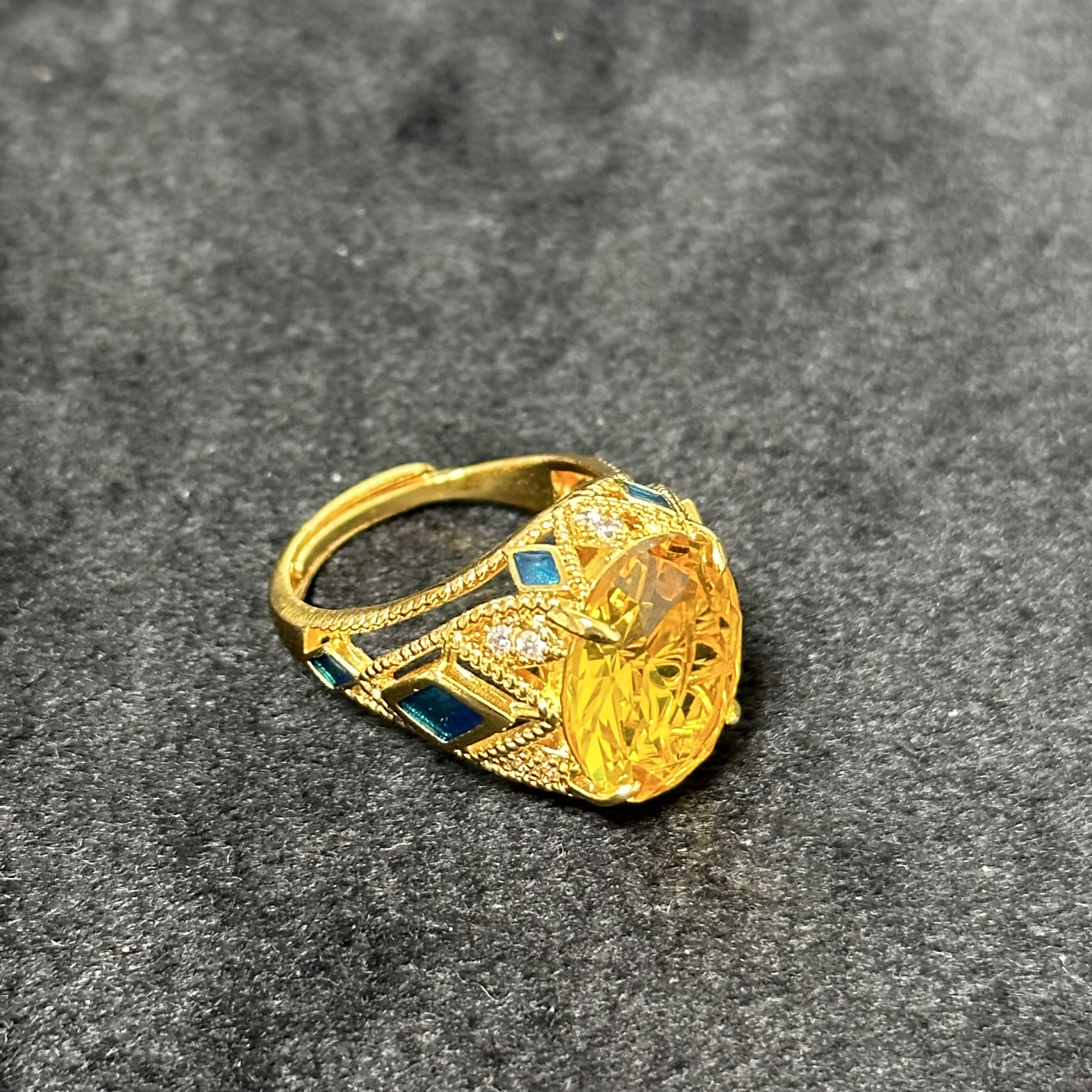 叶安高定-轻奢馆藏大蛋面戒指-JZ0037