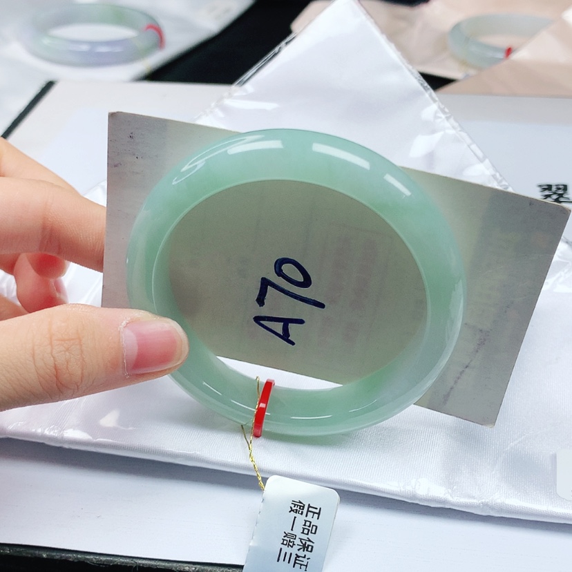 【闪购商品】翡翠手镯未镶嵌天然缅甸a货手镯54+