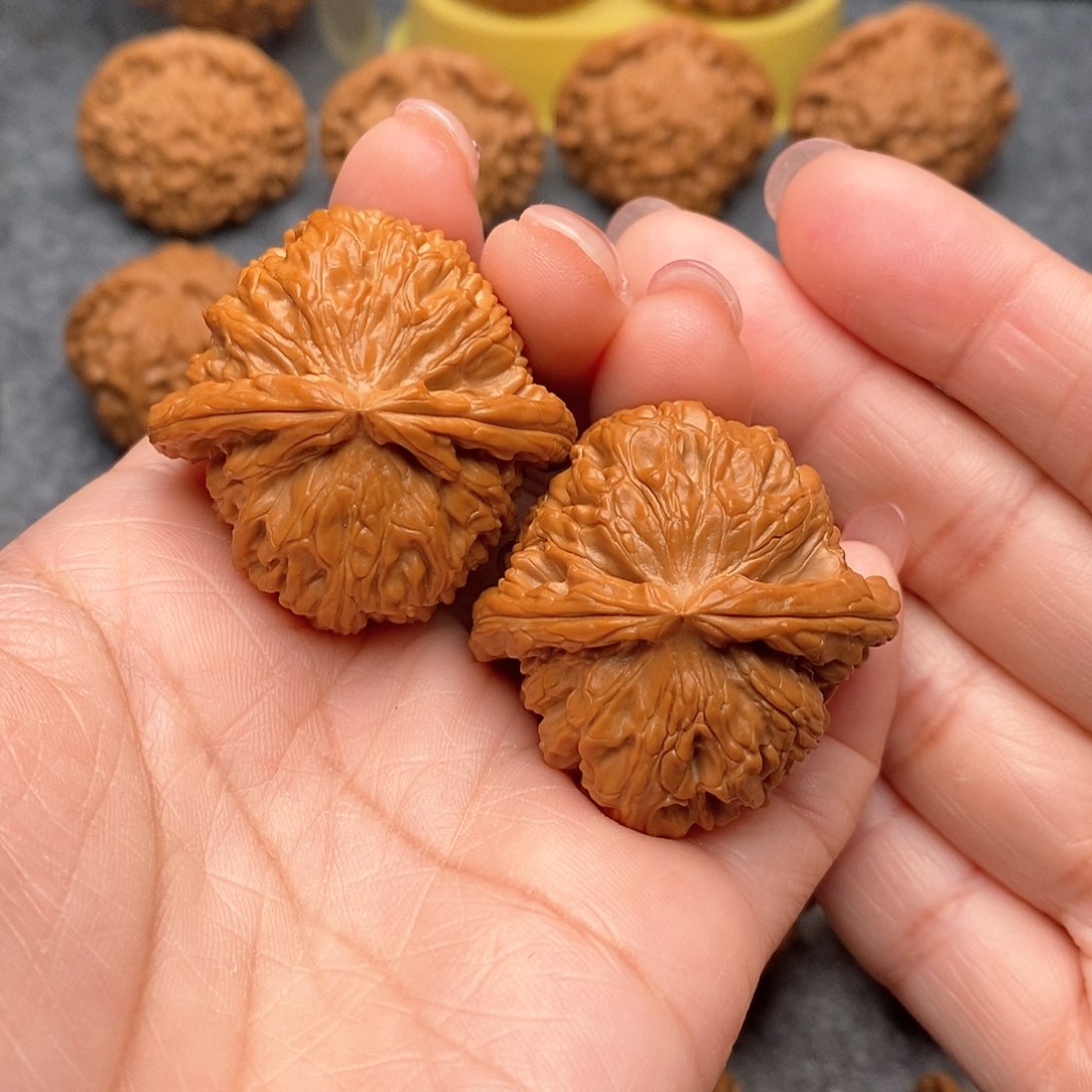 文玩核桃把件精品小球白39+全品