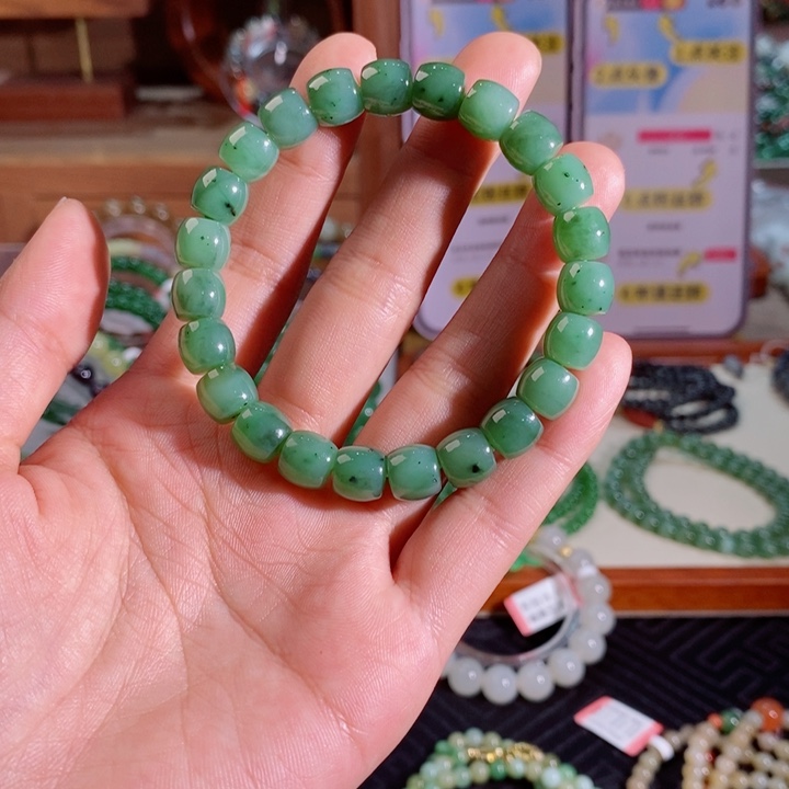 未镶嵌和田玉手链