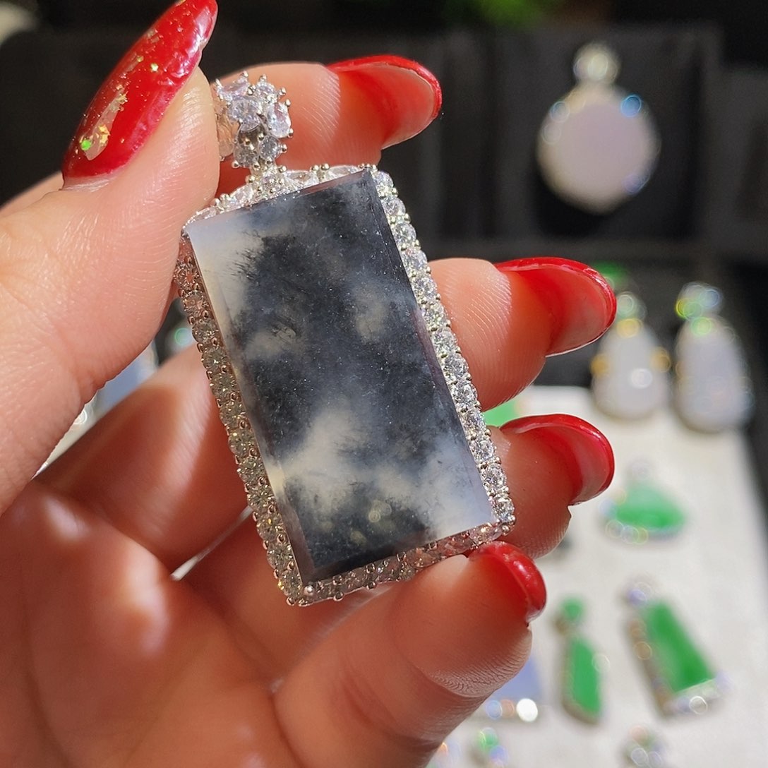 翡翠颈饰银S925镶嵌靖*天然翡翠