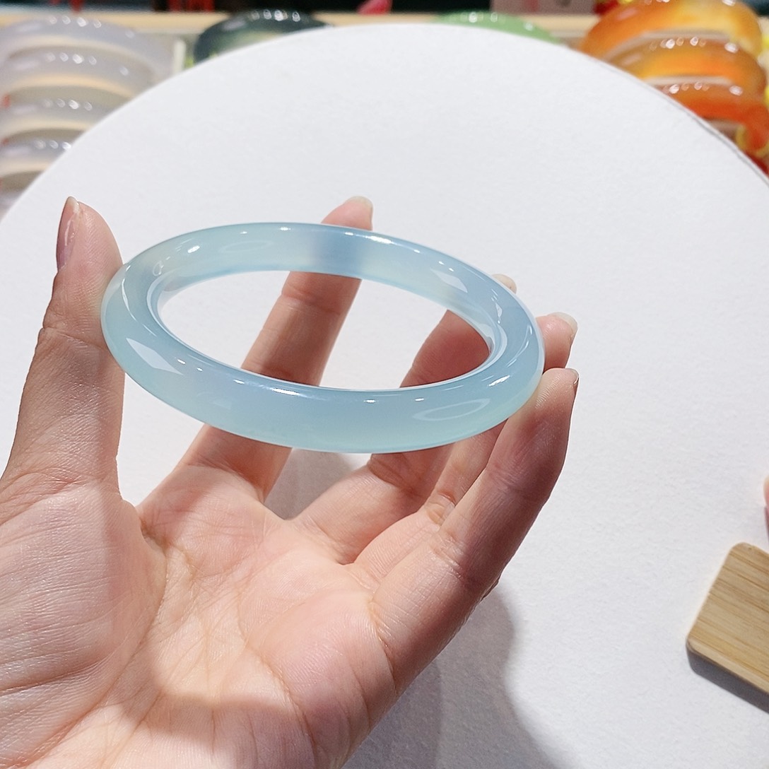 玛瑙/玉髓手镯未镶嵌58.3