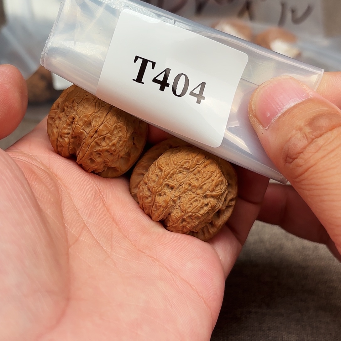 文玩核桃把件T404