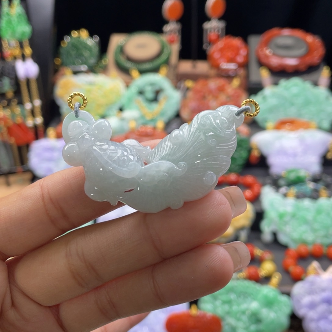 翡翠颈饰未镶嵌代编织