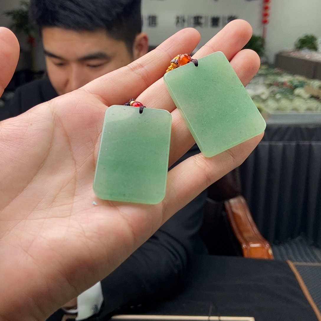 东陵石颜色多样性发拍一发一未镶嵌