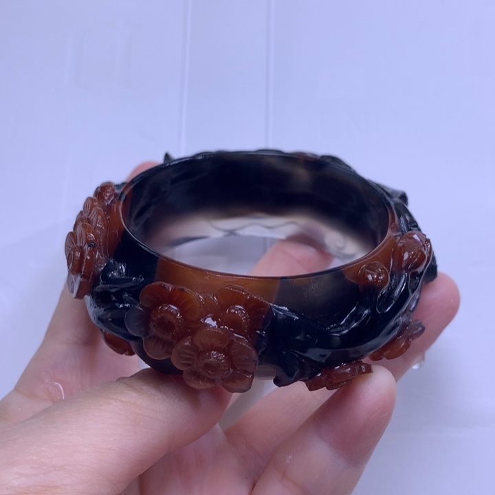 玛瑙/玉髓手镯未镶嵌
