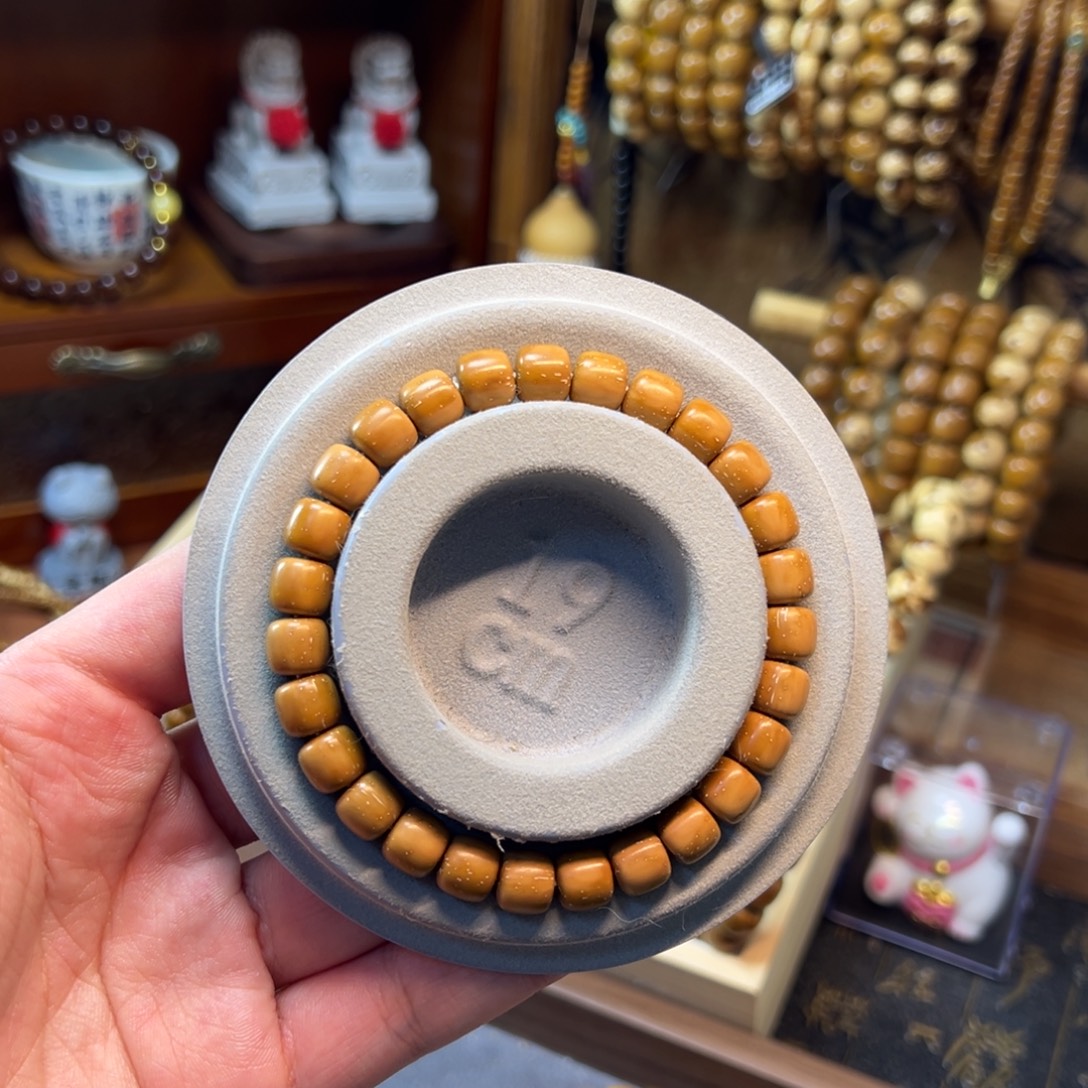 英***@无非金属紫金鼠8.7*7.8实心黄皮老型精品