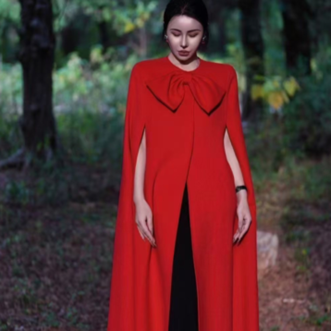 高端定制女装/羊绒斗篷