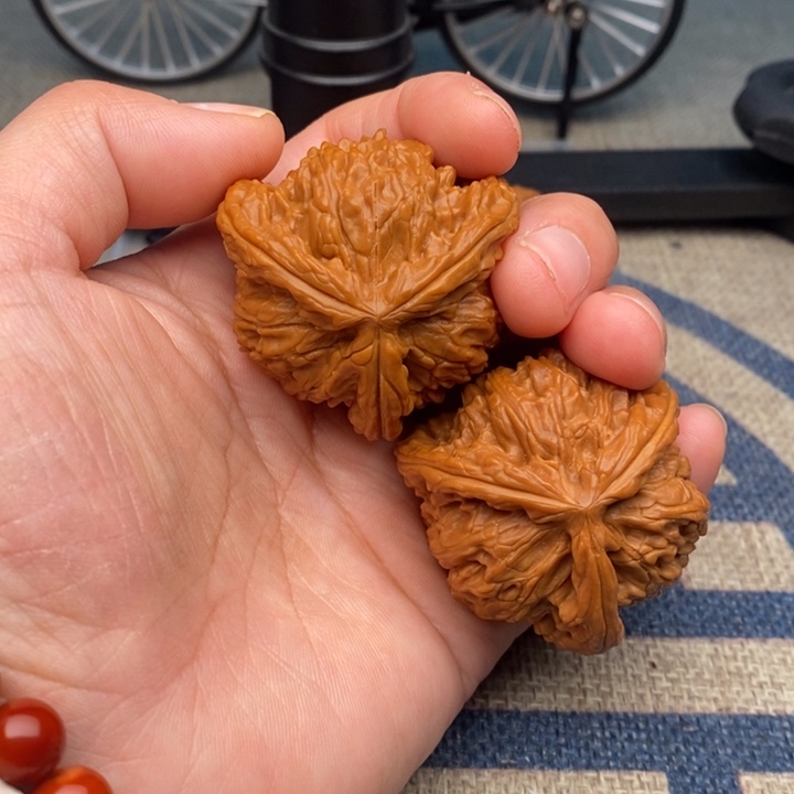 吊坠文玩核桃W**灿三棱