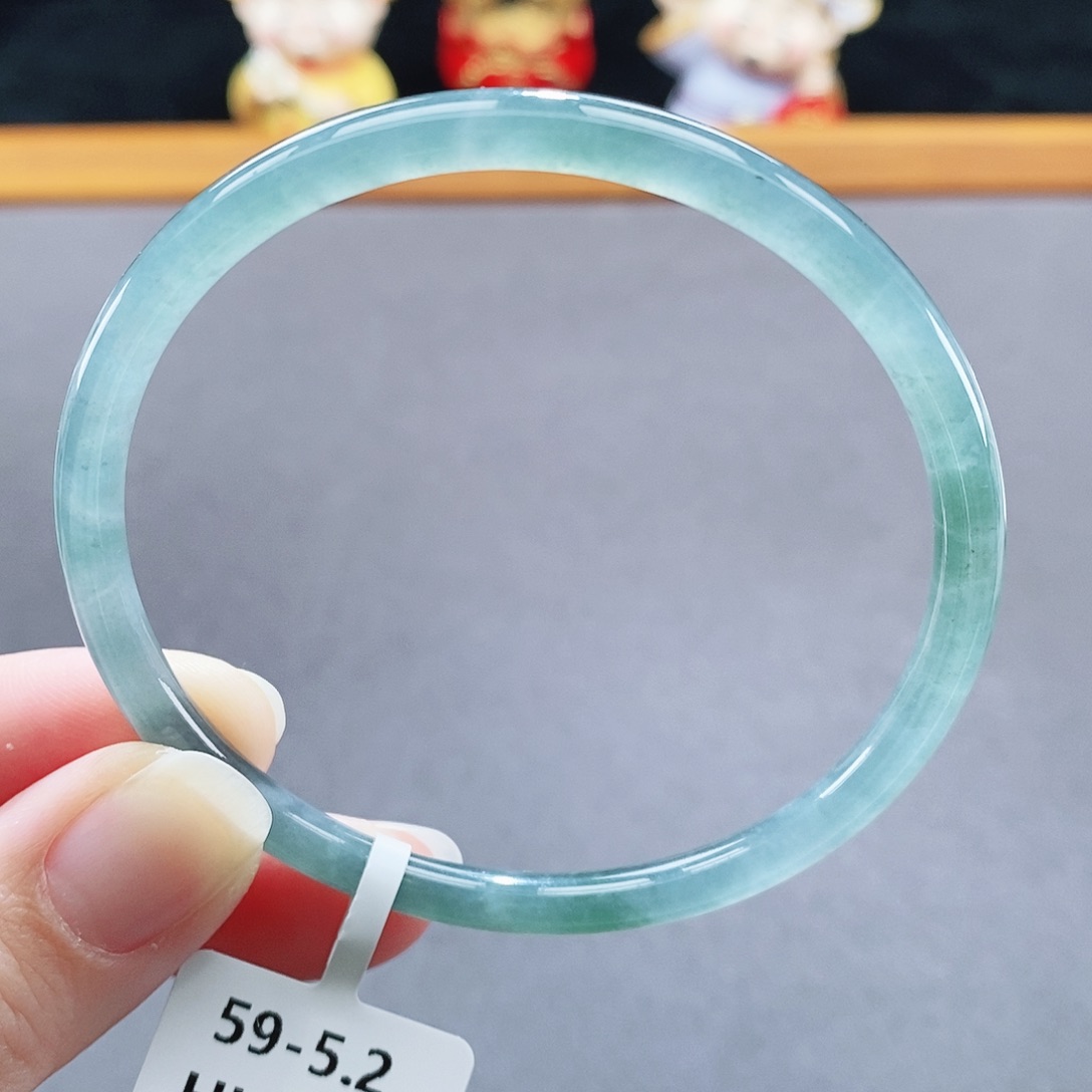 翡翠未镶嵌手镯18