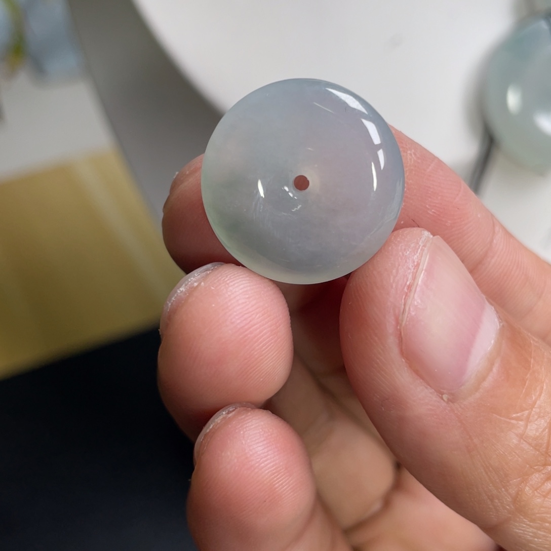 翡翠颈饰未镶嵌6576677888