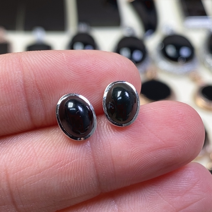 翡翠耳饰18K金镶嵌缅甸天然翡翠墨翠