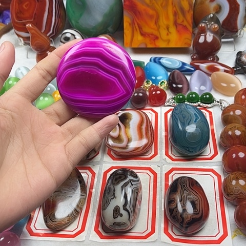 玛瑙/玉髓耳环未镶嵌