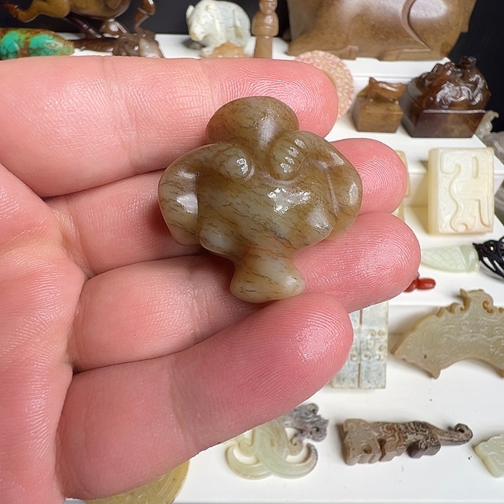 颈饰未镶嵌和田玉北**星