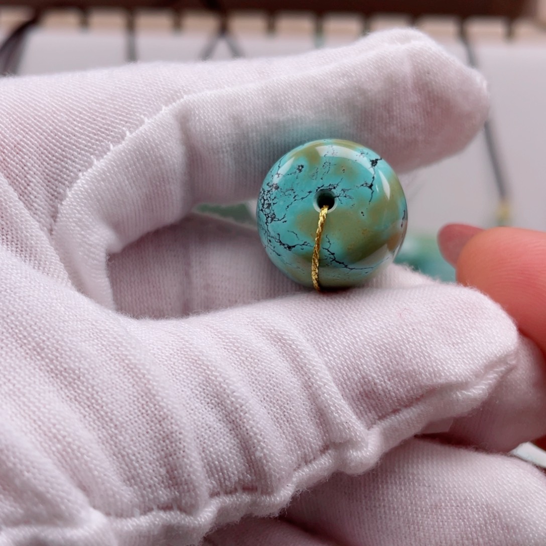 绿松石未镶嵌摆件