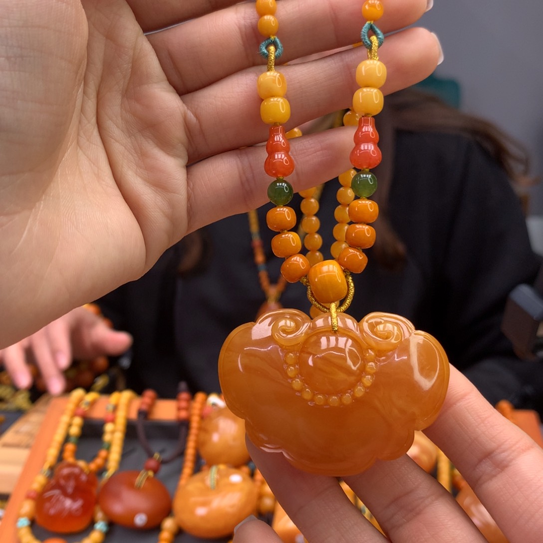 蜜蜡颈饰未镶嵌天然