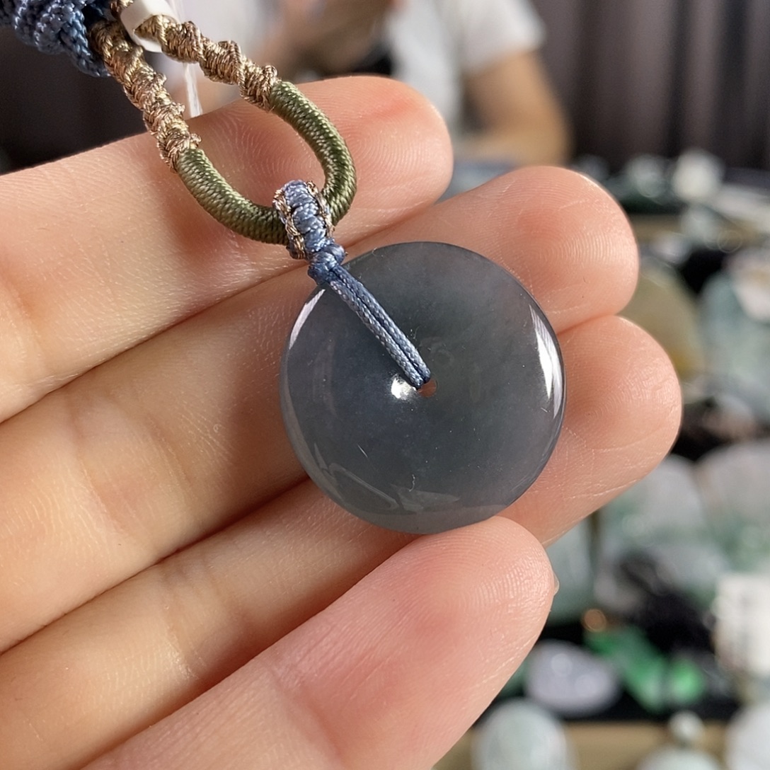 翡翠未镶嵌颈饰吊坠