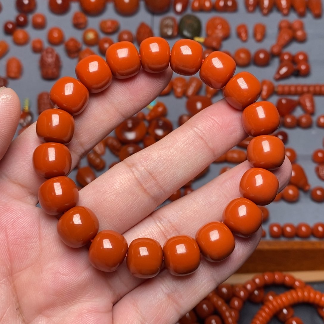 南红玛瑙老型手串未镶嵌