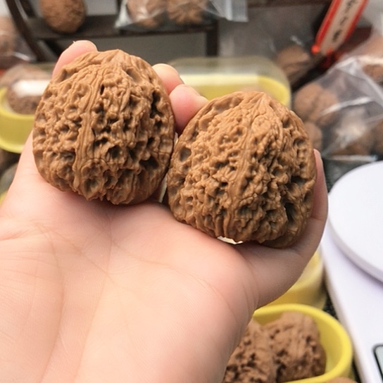 文玩核桃吊坠南疆石