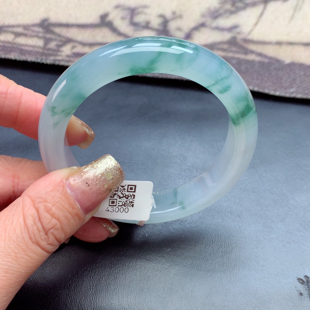 未镶嵌手镯翡翠缅甸翡翠手镯