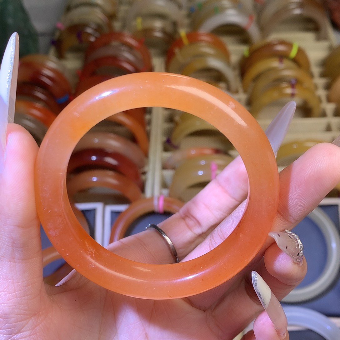 石英质玉（黄龙玉）未镶嵌手镯