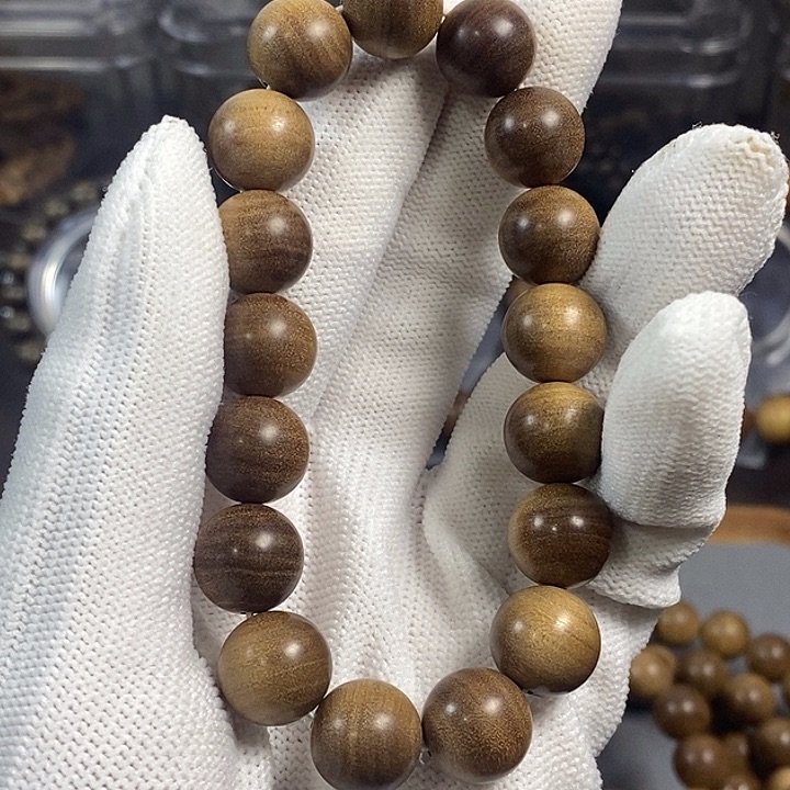 檀香木迈索尔老山檀1.2双百年雕花料横纹