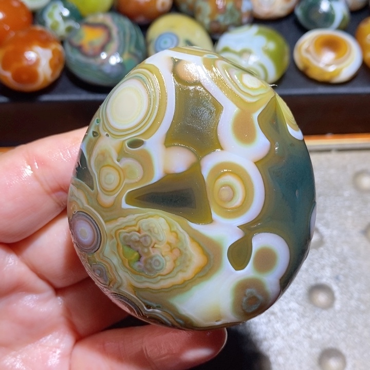 未镶嵌玛瑙/玉髓珠宝半成品130