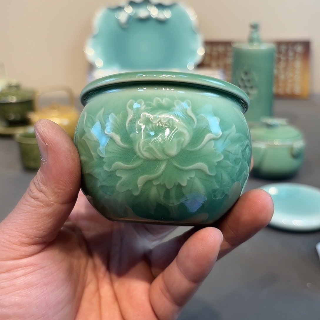 瓷片龙泉青瓷福利青瓷