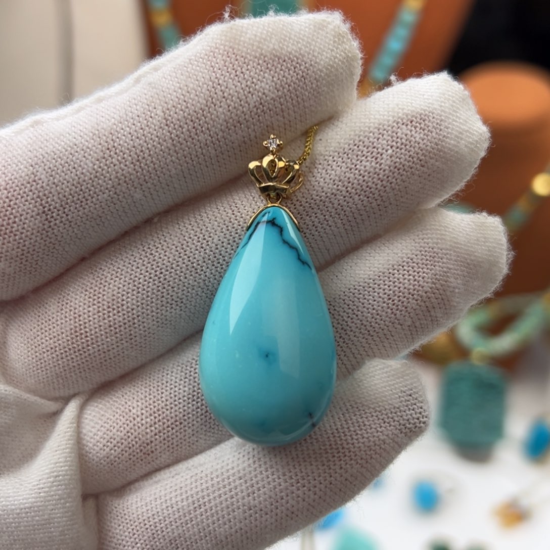 18K金镶嵌绿松石珠宝奇石