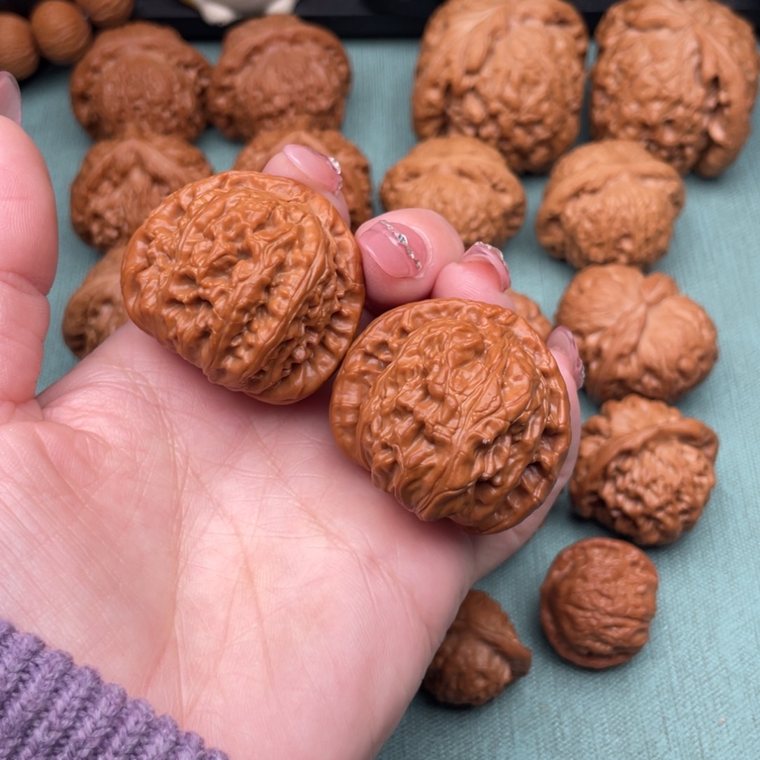 沐***行文玩核桃把件全品白狮子39