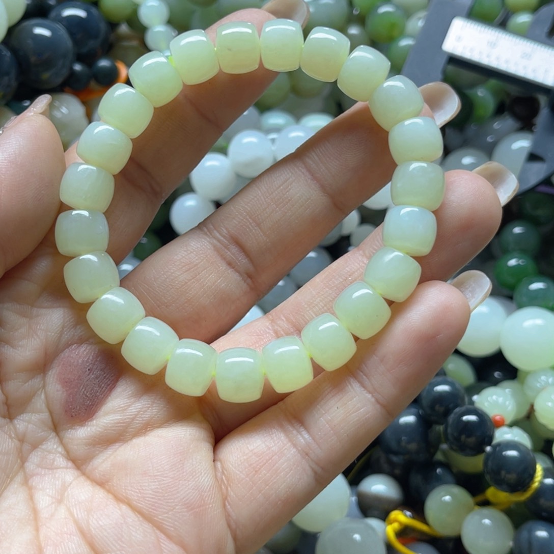 和田玉手链未镶嵌